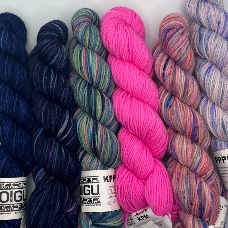 Charlotte’S Web Knitting Kit – Themed Project Bundle With Pattern & Yarn 1