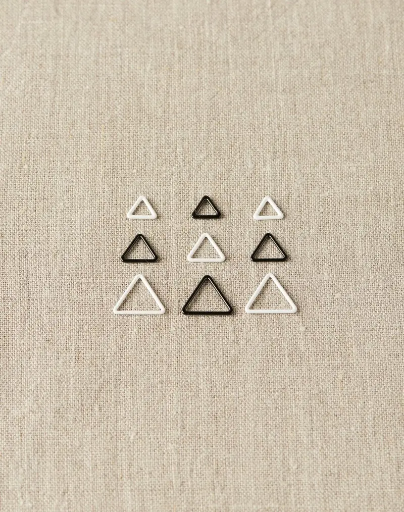 Cocoknits Triangle-Shaped Stitch Markers 1