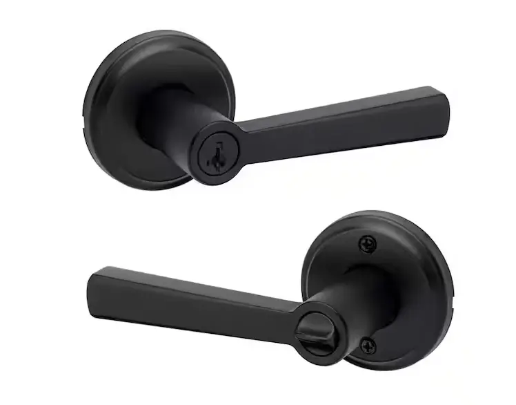 Kwikset Trafford Entry Handle In Matte Black – Reversible Round Straight Keyed Door Lever With Smartkey 1