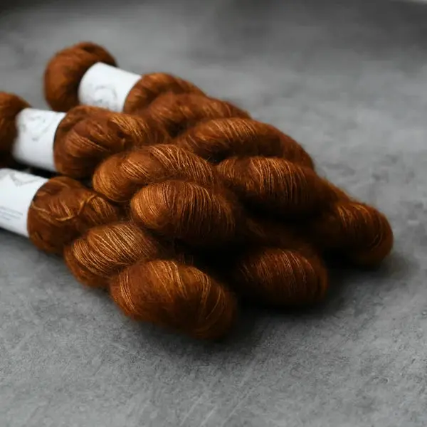 La Bien Aimée Soyeux Yarn: Silky Merino-Silk Dk Weight For Luxe Garments 1