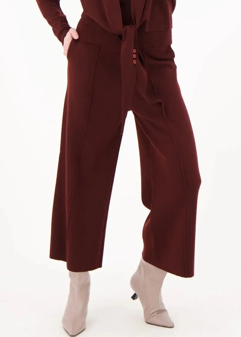 Spanner Pintuck Detail Wide-Leg Sweater Pant – On Sale 1