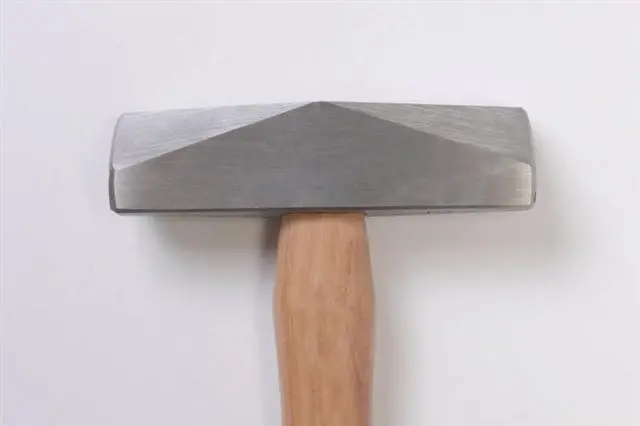 Twist-Face Saw Filing Hammer For Angled Tooth Alignment 1